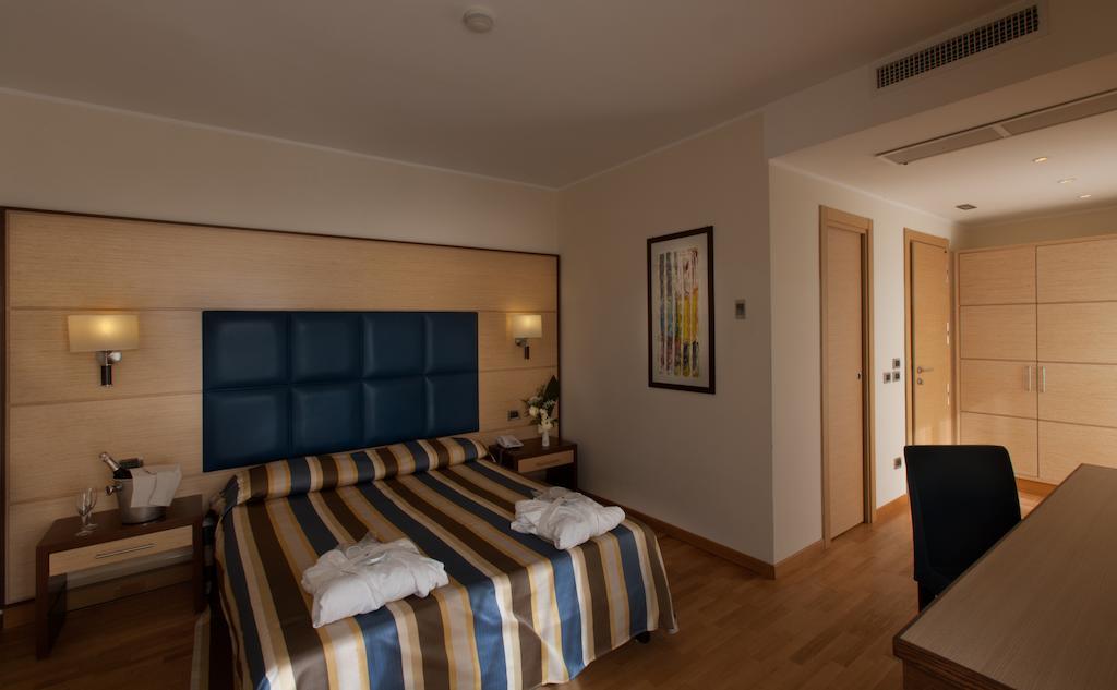 Virgilio Grand Hotel Sperlonga Esterno foto