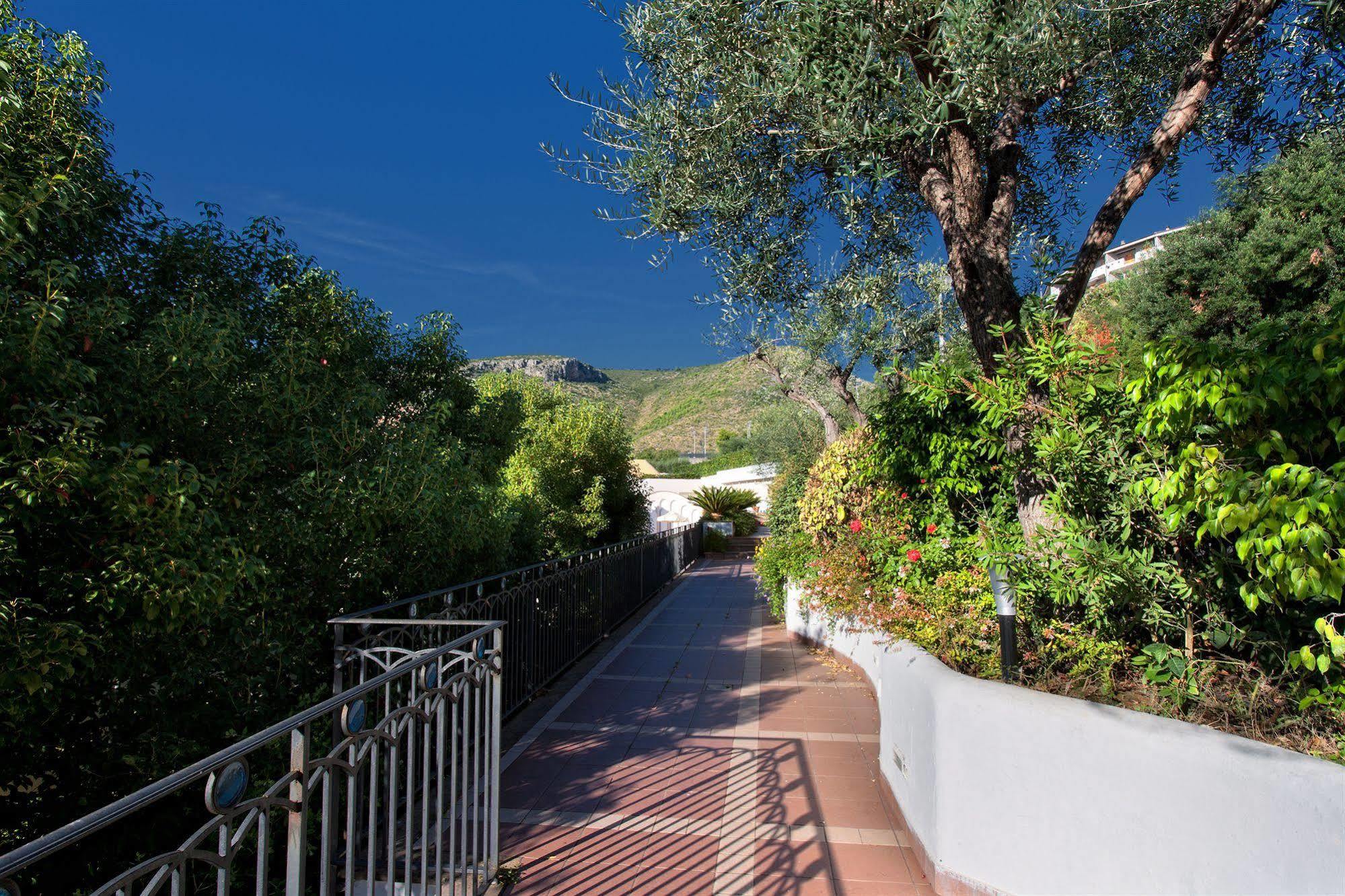Virgilio Grand Hotel Sperlonga Esterno foto